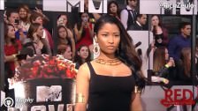 Nicki Minaj twerkuje dupskiem w różnych scenach